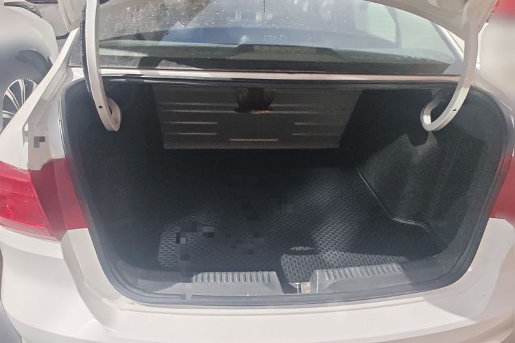 Used Volkswagen Santana 2013 1.6L Manual Comfort Edition Trunk