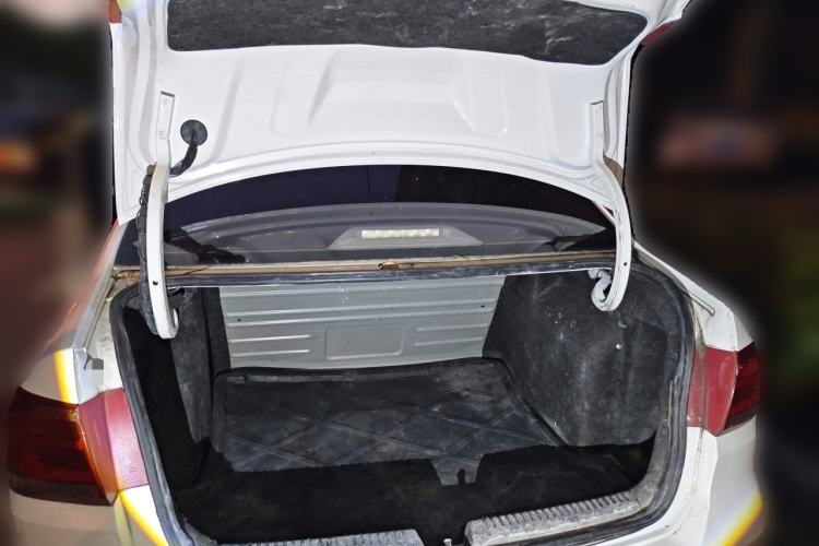 Used Volkswagen Santana 2013 1.6L Automatic Fashion Edition Trunk
