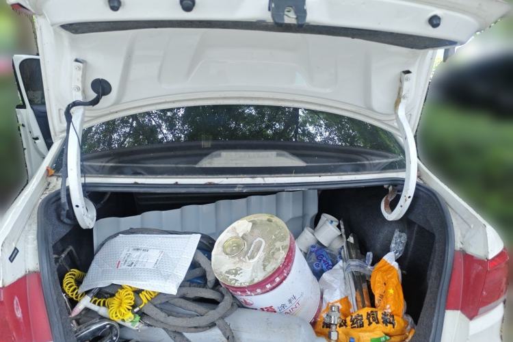 Used Volkswagen Santana 2013 1.4L Manual Fashion Edition Trunk