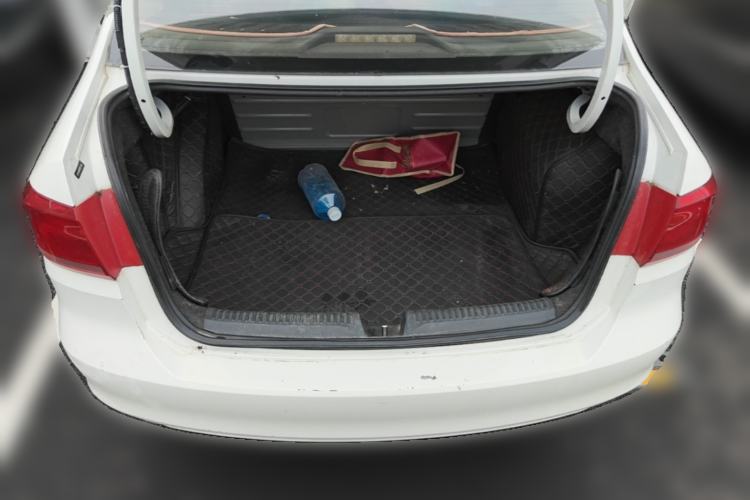 Used Volkswagen Santana 2013 1.4L Manual Fashion Edition Trunk