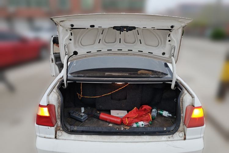 Used Volkswagen Santana  Trunk