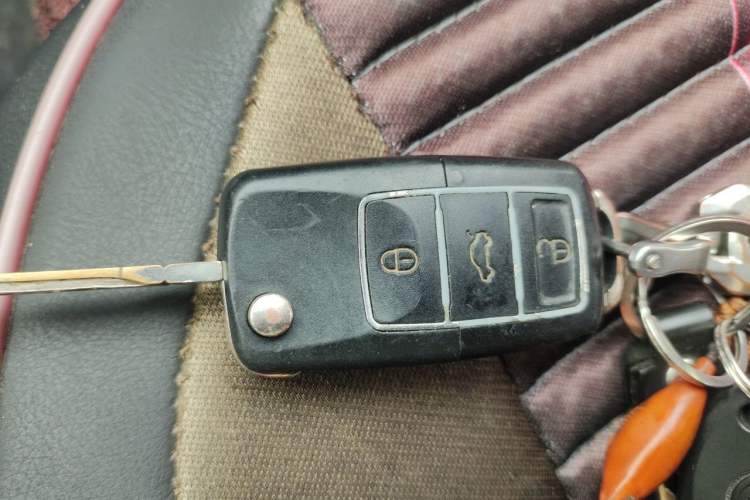 Used Volkswagen Santana 2013 1.6L Manual Fashion Edition Vehicle Key