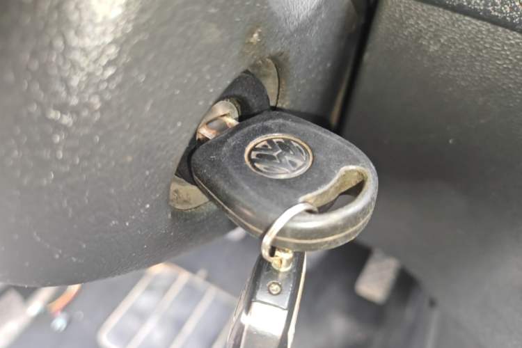 Used Volkswagen Santana 2013 1.6L Manual Fashion Edition Vehicle Key