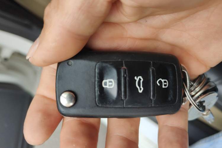 Used Volkswagen Santana 2013 1.6L Automatic Comfort Edition Vehicle Key