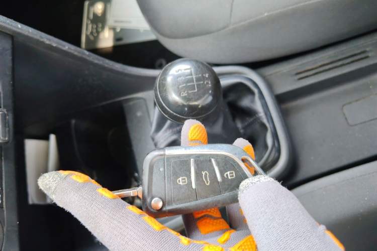 Used Volkswagen Santana 2013 1.4L Manual Fashion Edition Vehicle Key