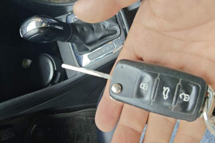 Used Volkswagen Santana 2013 1.6L Automatic Comfort Edition Vehicle Key
