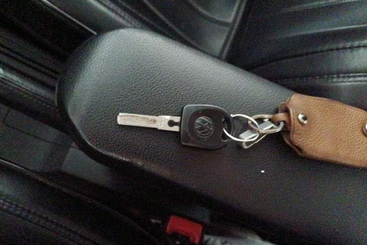 Used Volkswagen Santana 2013 1.6L Manual Luxury Edition Vehicle Key