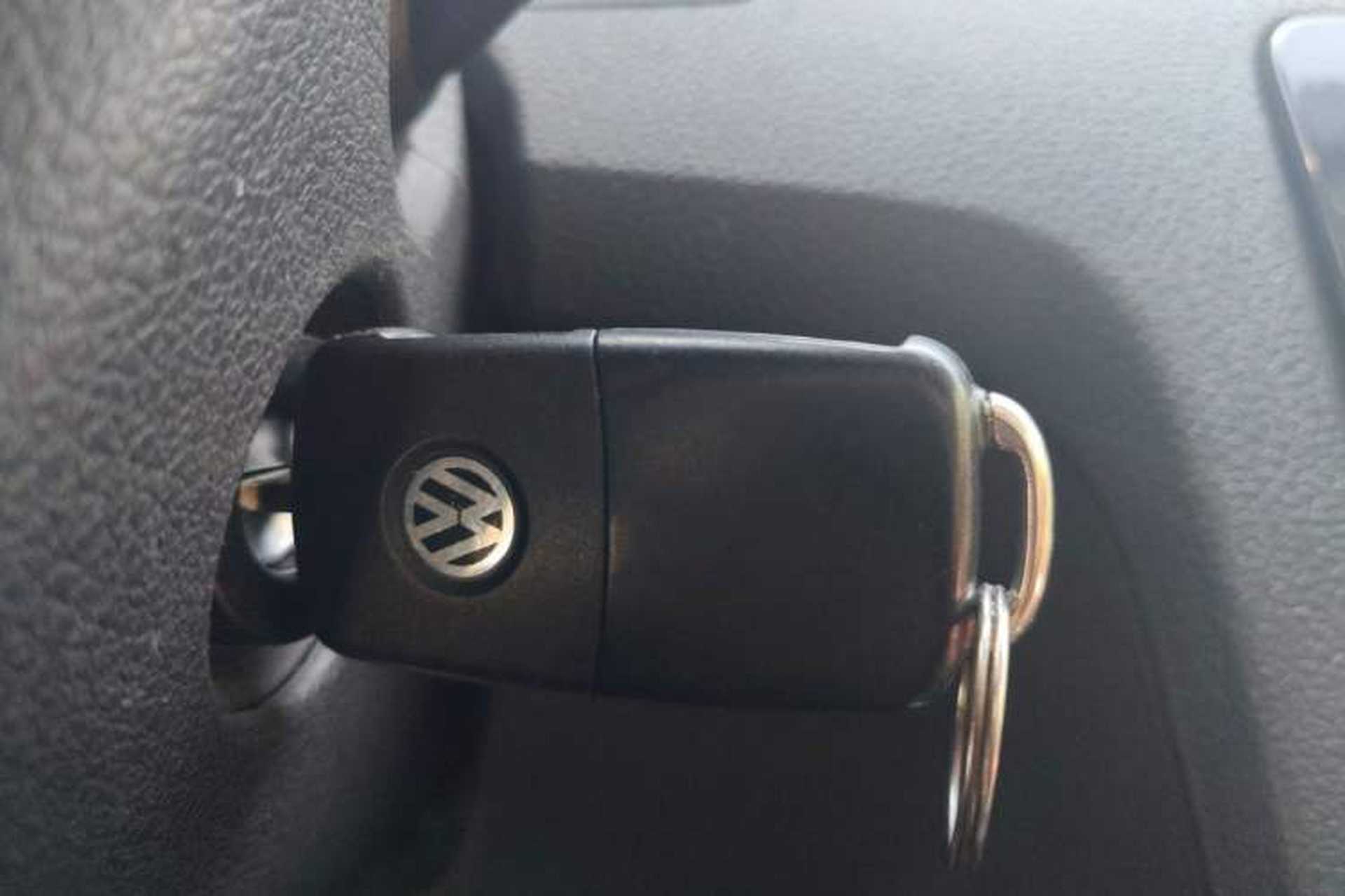 Used Volkswagen Santana 2013 1.6L Automatic Luxury Edition Vehicle Key