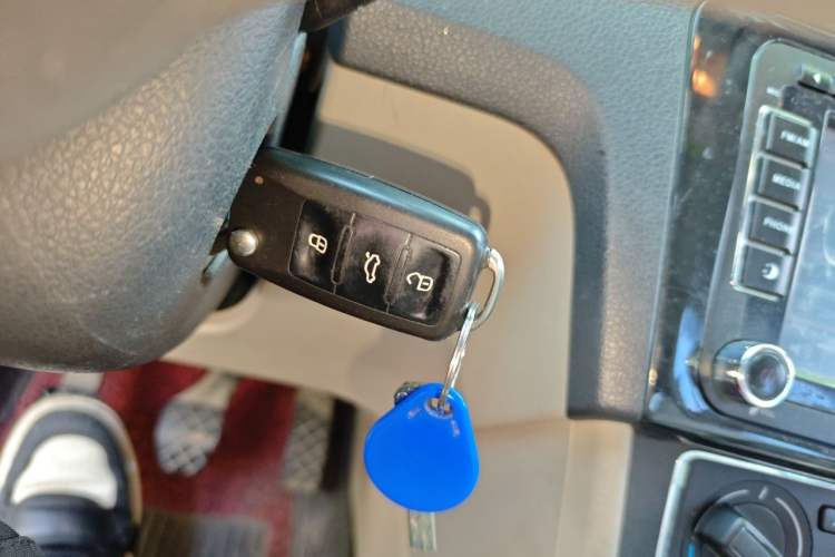 Used Volkswagen Santana 2013 1.6L Manual Comfort Edition Vehicle Key
