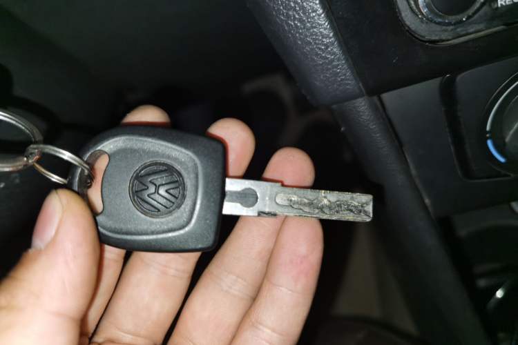 Used Volkswagen Santana 2013 1.4L Manual Fashion Edition Vehicle Key