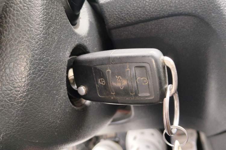 Used Volkswagen Santana 2013 1.6L Manual Fashion Edition Vehicle Key