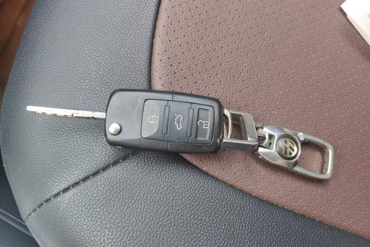 Used Volkswagen Santana 2013 1.6L Automatic Fashion Edition Vehicle Key