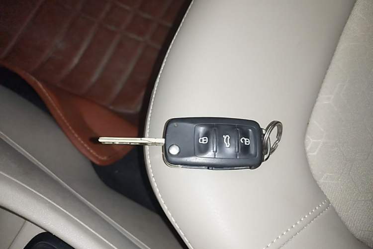 Used Volkswagen Santana 2013 1.6L Manual Comfort Edition Vehicle Key