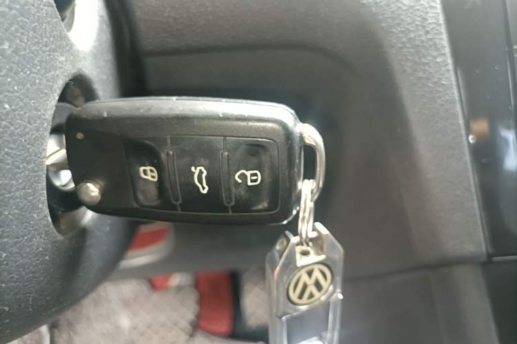 Used Volkswagen Santana 2013 1.6L Automatic Comfort Edition Vehicle Key