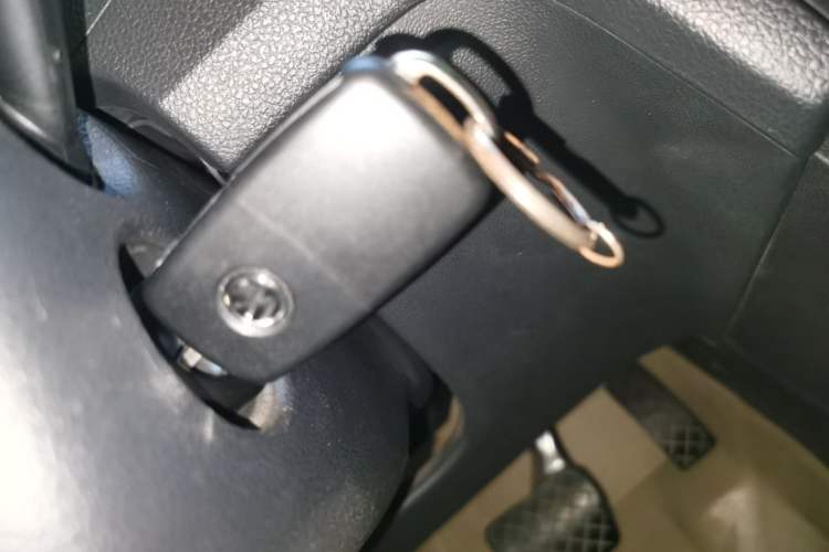 Used Volkswagen Santana 2013 1.6L Automatic Comfort Edition Vehicle Key