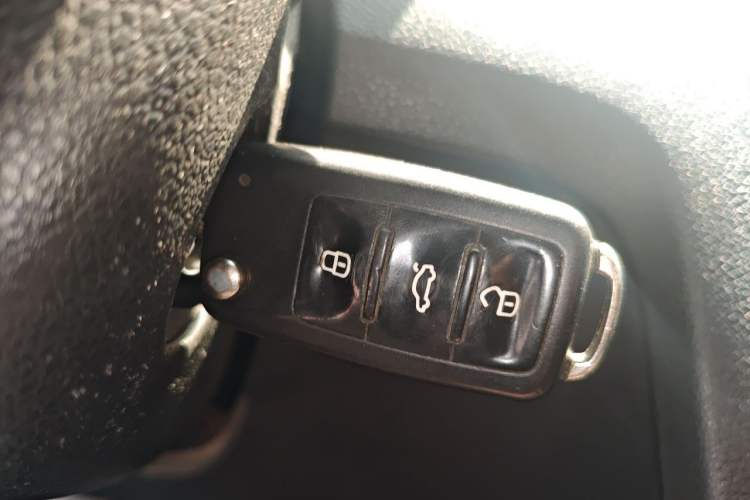 Used Volkswagen Santana 2013 1.6L Manual Comfort Edition Vehicle Key