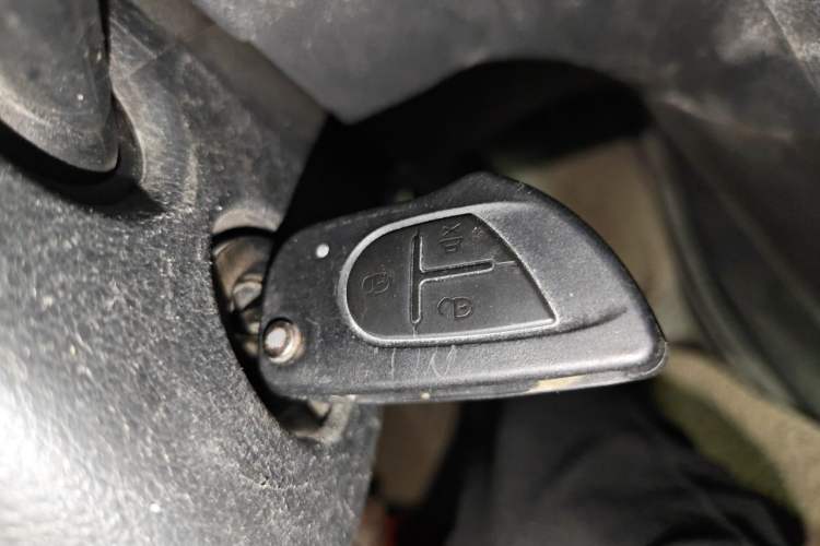 Used Volkswagen Santana 2013 1.6L Automatic Fashion Edition Vehicle Key