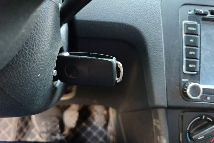 Used Volkswagen Santana 2013 1.4L Manual Fashion Edition Vehicle Key