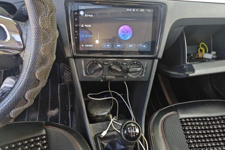 Used Volkswagen Santana 2013 1.6L Manual Comfort Edition Audio And AC Panel