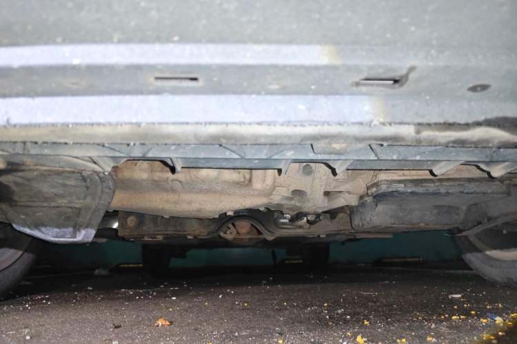 Used Volkswagen Santana 2013 1.6L Automatic Luxury Edition Chassis Front
