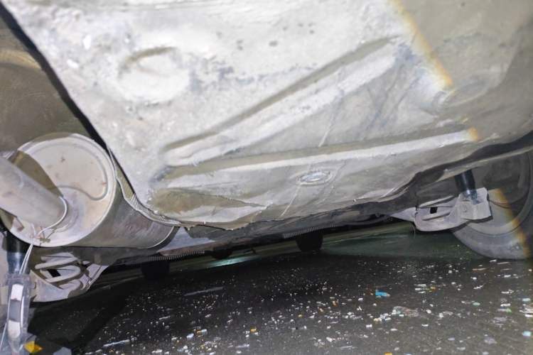 Used Volkswagen Santana 2013 1.6L Automatic Luxury Edition Chassis Rear