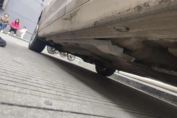 Used Volkswagen Santana 2013 1.6L Automatic Comfort Edition Chassis Rear Left
