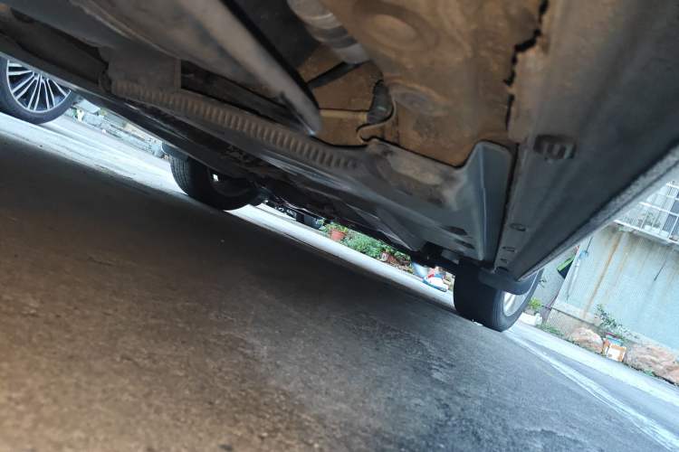 Used Volkswagen Santana 2013 1.6L Automatic Luxury Edition Chassis Rear Right