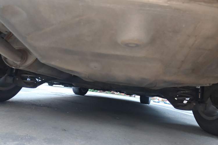 Used Volkswagen Santana 2013 1.6L Automatic Luxury Edition Chassis Rear
