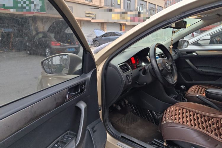Used Volkswagen Santana 2013 1.6L Manual Comfort Edition Driver Seat
