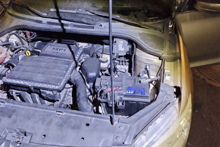 Used Volkswagen Santana 2013 1.6L Manual Comfort Edition Engine Bay Left