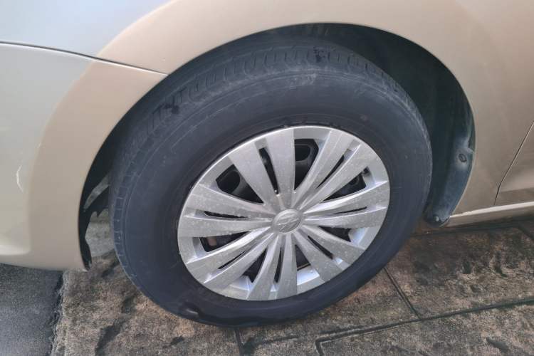 Used Volkswagen Santana 2013 1.4L Manual Fashion Edition Exterior 7