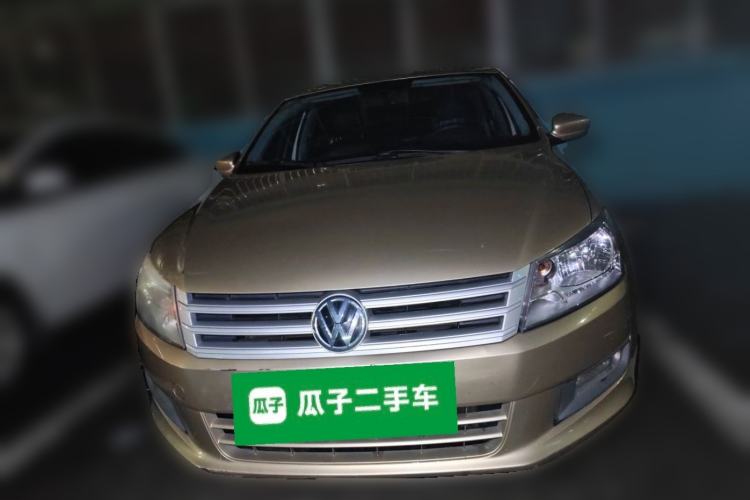 Used Volkswagen Santana 2013 1.6L Automatic Luxury Edition Front