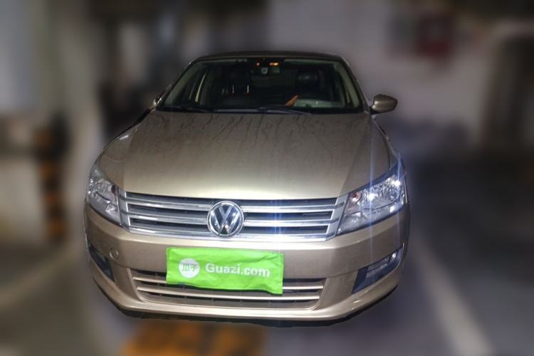 Used Volkswagen Santana 2013 1.6L Automatic Luxury Edition Front