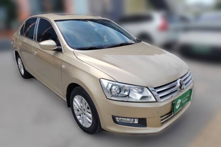 Used Volkswagen Santana 2013 1.6L Manual Luxury Edition Front Right 45 Deg