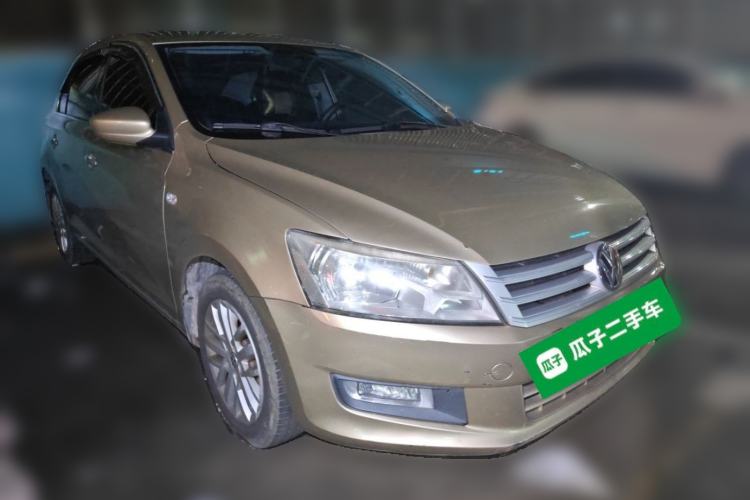 Used Volkswagen Santana 2013 1.6L Automatic Luxury Edition Front Right 45 Deg