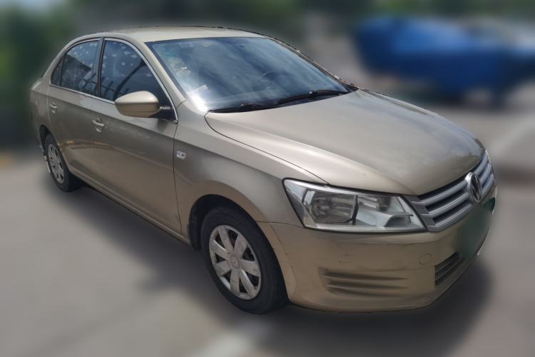 Used Volkswagen Santana 2013 1.6L Automatic Fashion Edition Front Right 45 Deg