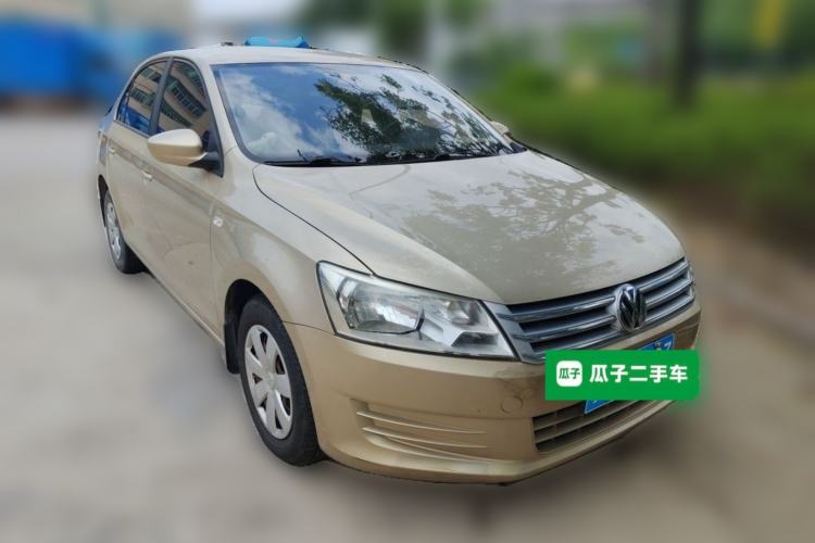 Used Volkswagen Santana 2013 1.6L Automatic Fashion Edition Front Right 45 Deg