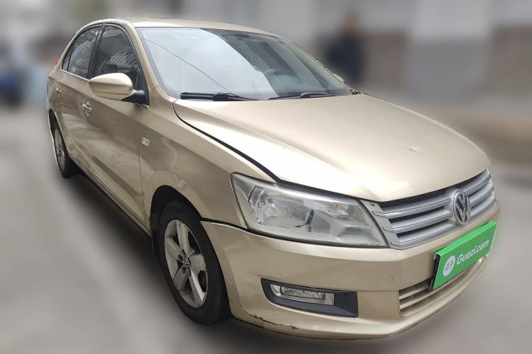 Used Volkswagen Santana 2013 1.6L Automatic Comfort Edition Front Right 45 Deg