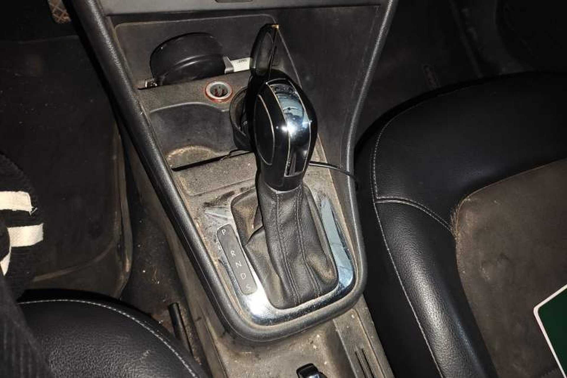 Used Volkswagen Santana 2013 1.6L Automatic Comfort Edition Gear Lever