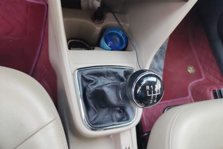 Used Volkswagen Santana 2013 1.6L Manual Luxury Edition Gear Lever