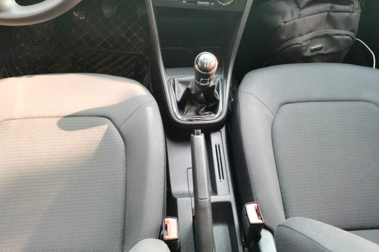 Used Volkswagen Santana 2013 1.4L Manual Fashion Edition Gear Lever
