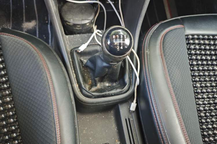 Used Volkswagen Santana 2013 1.6L Manual Comfort Edition Gear Lever