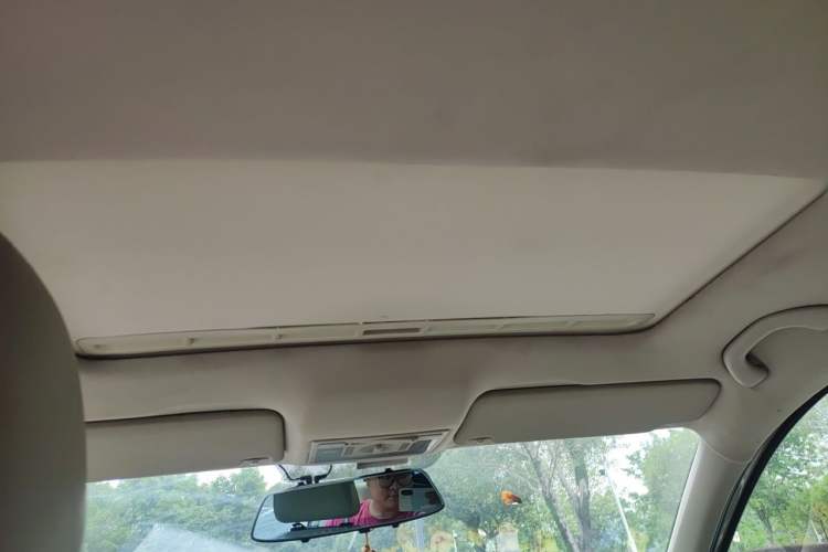 Used Volkswagen Santana 2013 1.6L Automatic Luxury Edition Headliner