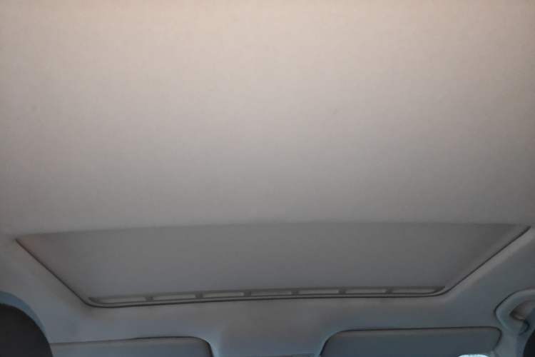 Used Volkswagen Santana 2013 1.6L Automatic Luxury Edition Headliner
