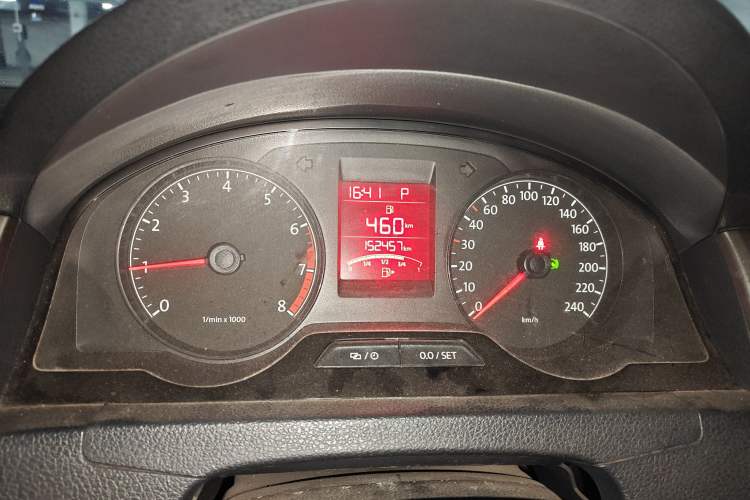 Used Volkswagen Santana 2013 1.6L Automatic Comfort Edition Instrument Cluster