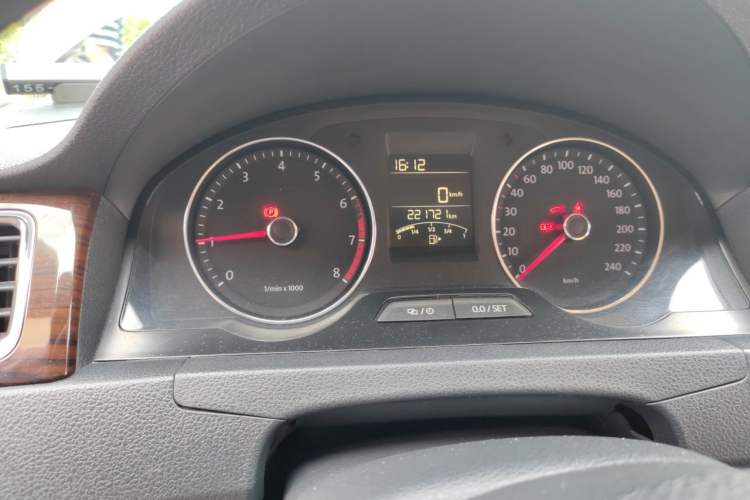 Used Volkswagen Santana 2013 1.6L Manual Luxury Edition Instrument Cluster