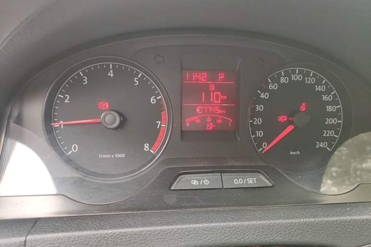 Used Volkswagen Santana 2013 1.6L Automatic Luxury Edition Instrument Cluster