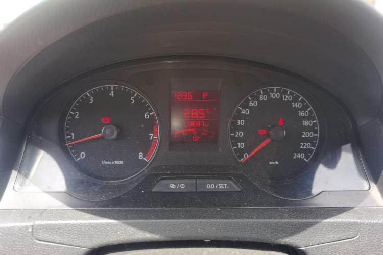 Used Volkswagen Santana 2013 1.6L Automatic Fashion Edition Instrument Cluster