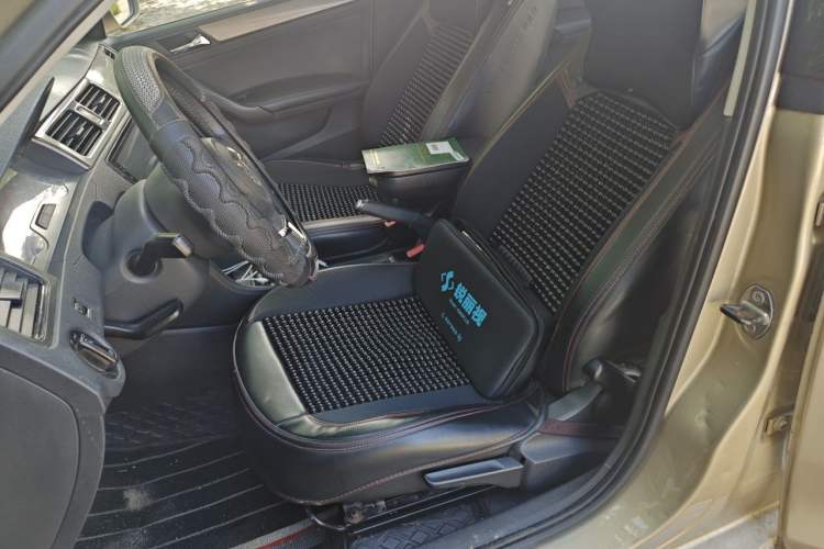 Used Volkswagen Santana 2013 1.6L Manual Comfort Edition Left Front Seat