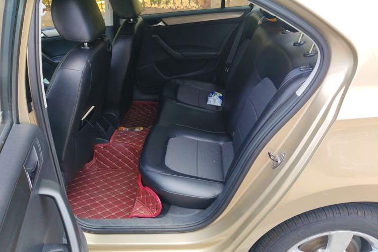 Used Volkswagen Santana 2013 1.6L Automatic Comfort Edition Left Rear Seat